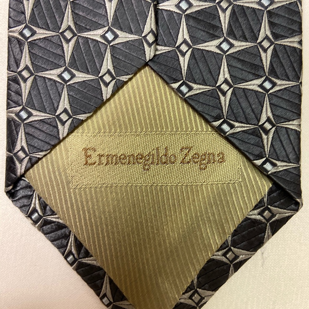Men’s emenegildo zegna tie